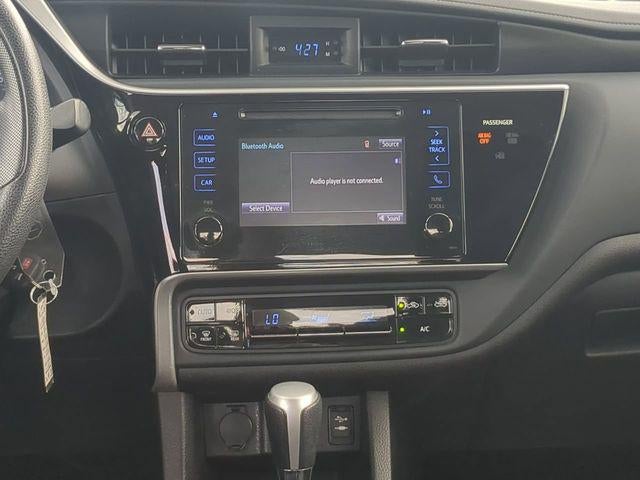 2017 Toyota COROLLA LE