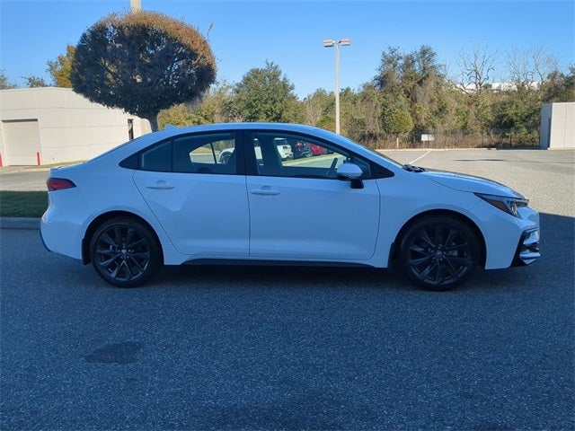 2025 Toyota COROLLA SE