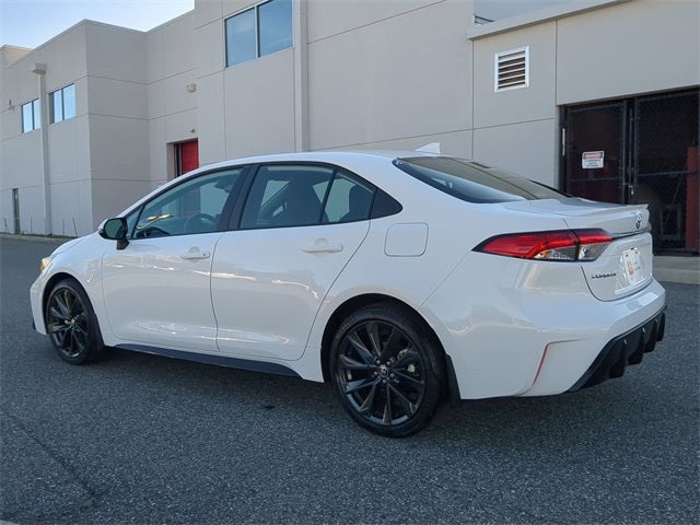 2025 Toyota COROLLA SE