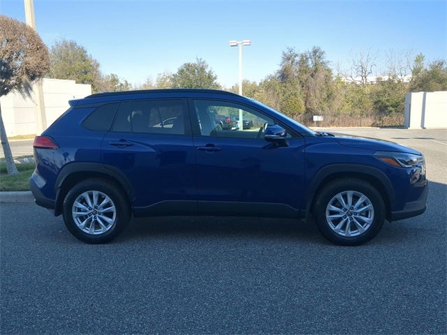 2024 Toyota Corolla Cross LE