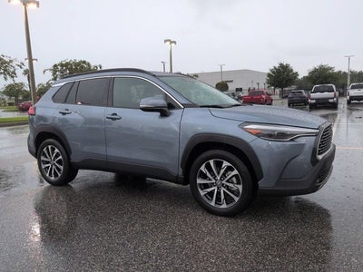 2023 Toyota Corolla Cross XLE