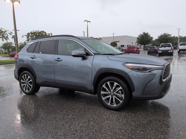 2023 Toyota Corolla Cross XLE