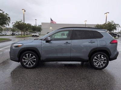 2023 Toyota Corolla Cross XLE
