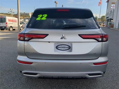 2022 Mitsubishi Outlander SE