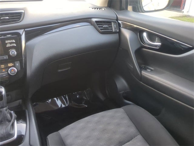 2017 Nissan Rogue Sport SV