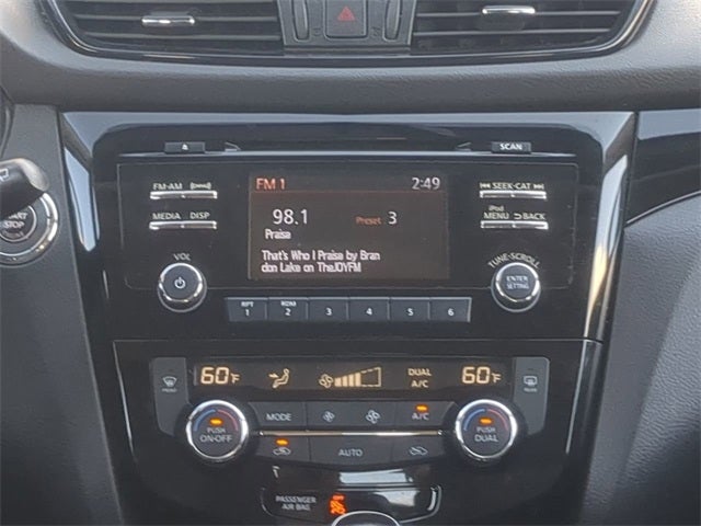 2017 Nissan Rogue Sport SV