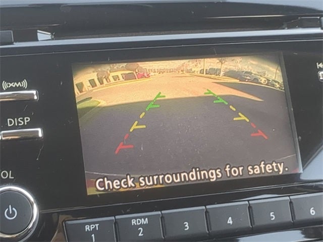 2017 Nissan Rogue Sport SV