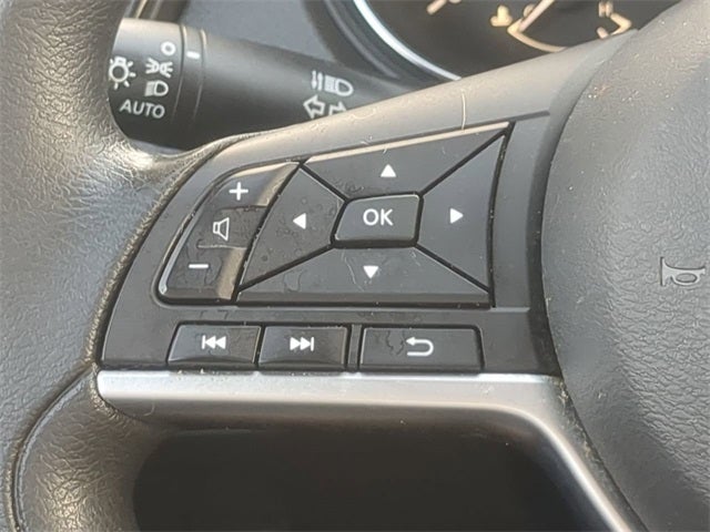 2017 Nissan Rogue Sport SV