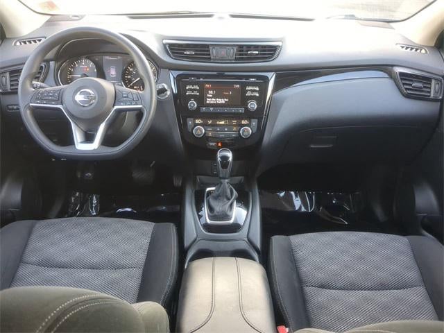 2017 Nissan Rogue Sport SV