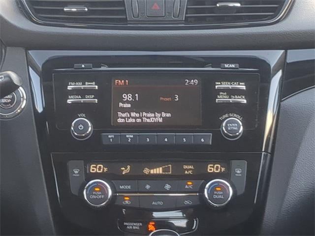 2017 Nissan Rogue Sport SV