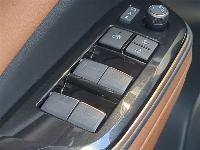 2026 Toyota Toyota Crown Signia XLE