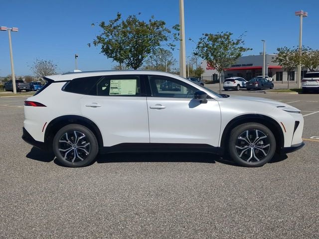 2026 Toyota Toyota Crown Signia XLE