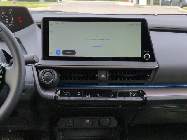 2024 Toyota PRIUS XLE