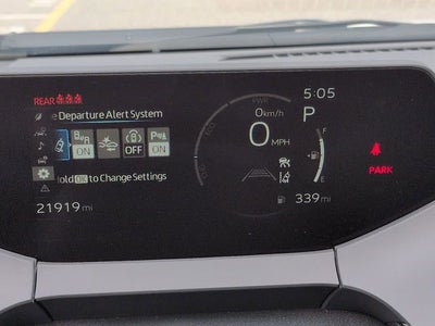 2024 Toyota PRIUS XLE