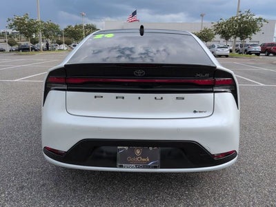 2024 Toyota PRIUS XLE