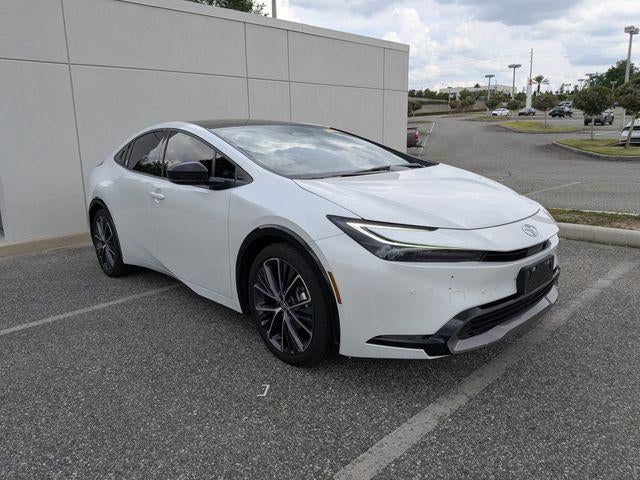 2024 Toyota PRIUS XLE