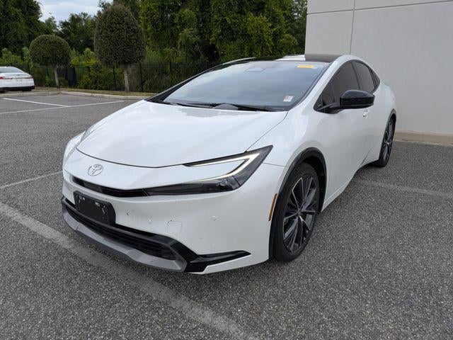 2024 Toyota PRIUS XLE