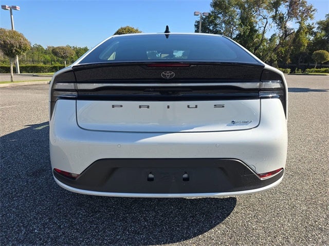 2026 Toyota Prius Plug-in Hybrid SE