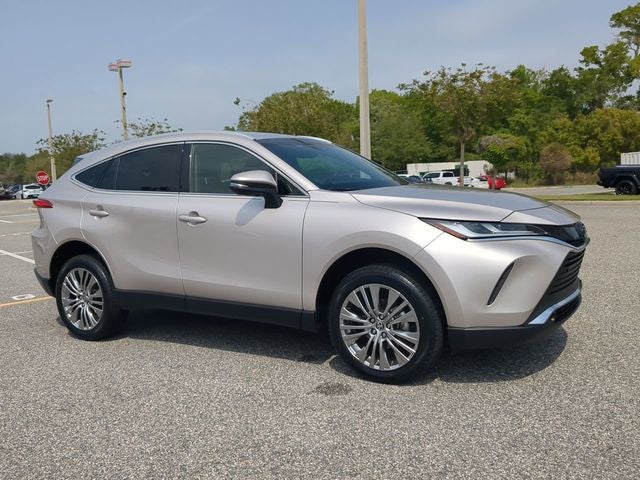 2023 Toyota Venza XLE