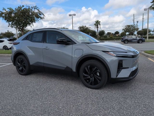 2026 Toyota C-HR SE