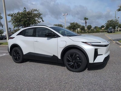 2026 Toyota C-HR SE
