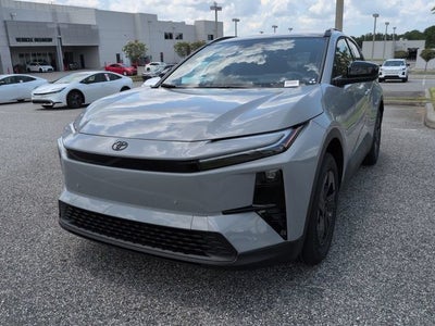 2026 Toyota C-HR SE