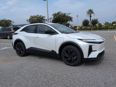 2026 Toyota C-HR SE