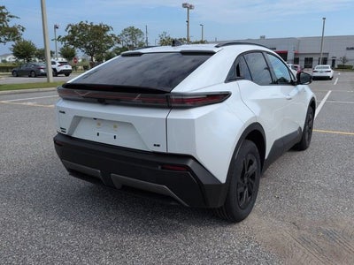 2026 Toyota C-HR SE