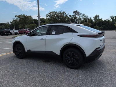 2026 Toyota C-HR SE