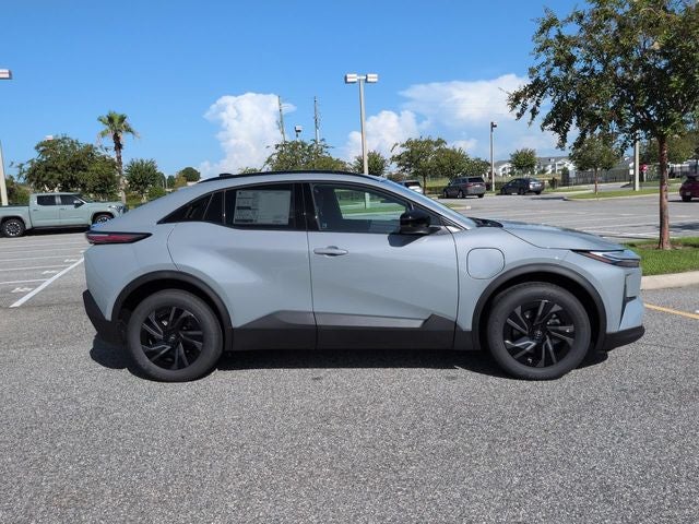 2026 Toyota C-HR SE