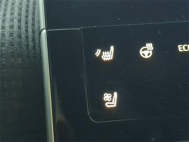 2024 Toyota bZ4X Limited