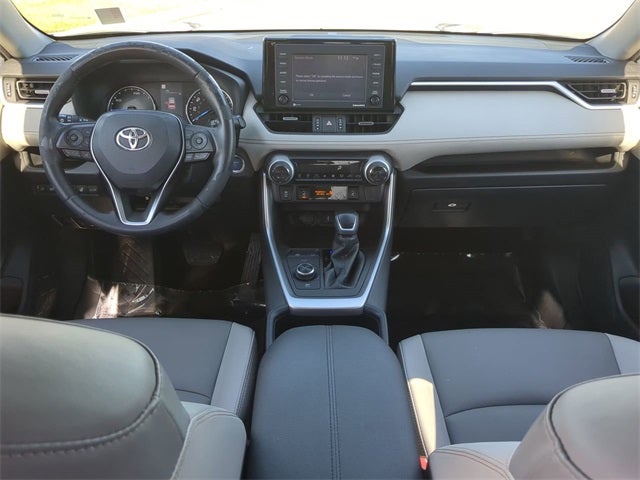 2022 Toyota RAV4 HYBRID XLE