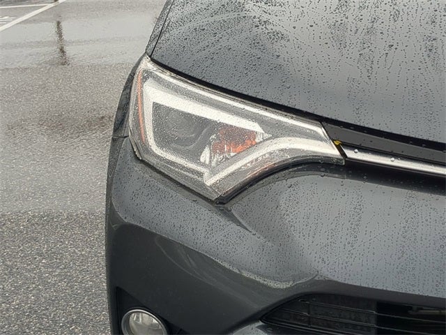 2018 Toyota RAV4 HYBRID Limited