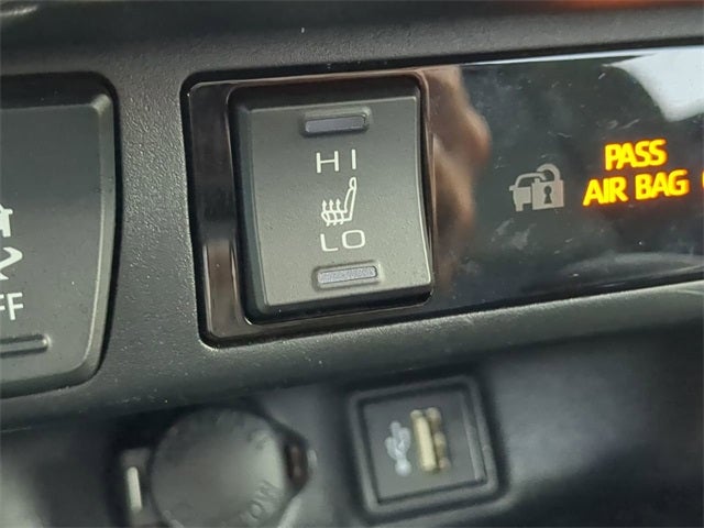 2025 Toyota RAV4 HYBRID XSE