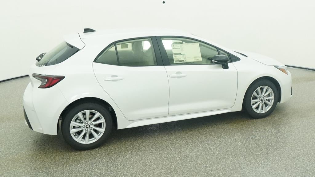 2027 Toyota Corolla Hatchback SE