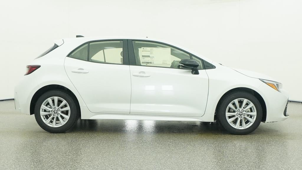 2027 Toyota Corolla Hatchback SE