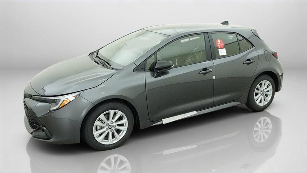 2027 Toyota Corolla Hatchback SE