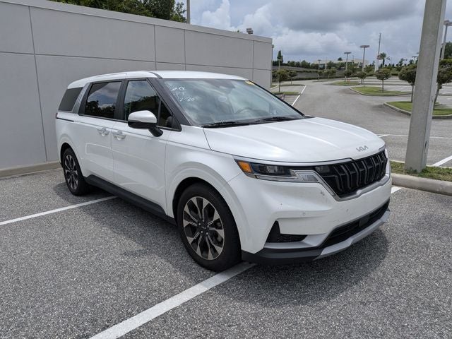 2024 Kia Carnival EX