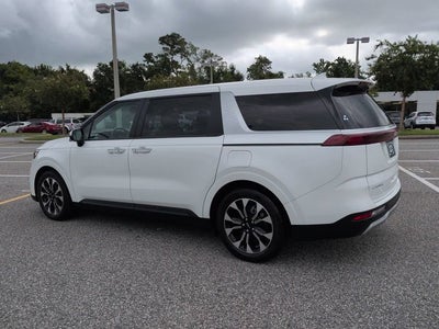 2024 Kia Carnival EX