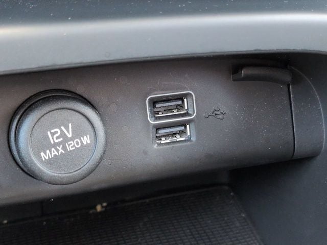 2021 Volvo XC40 Momentum