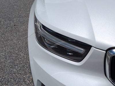 2021 Volvo XC40 Momentum