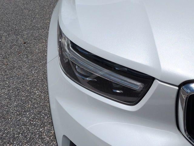 2021 Volvo XC40 Momentum