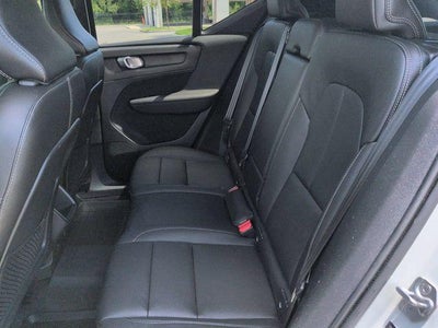 2021 Volvo XC40 Momentum