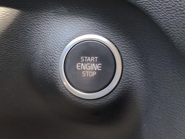 2021 Volvo XC40 Momentum