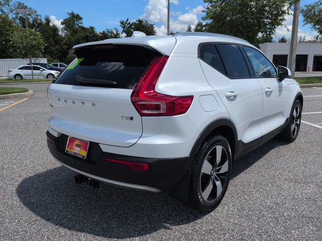 2021 Volvo XC40 Momentum