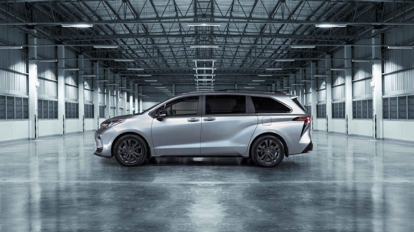25th anniversary 2023 Sienna to buy in Clermont Florida
