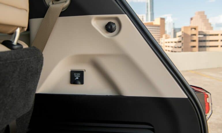 2024 toyota sienna safety features