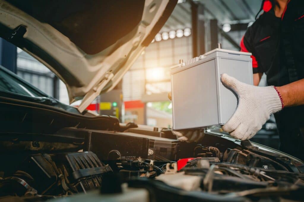 things that drain your car battery | Toyota of Clermont in Clermont FL