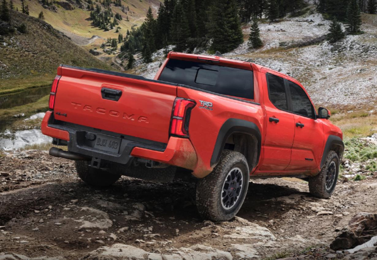 Toyota-tundra-vs-toyota-tacoma-specs